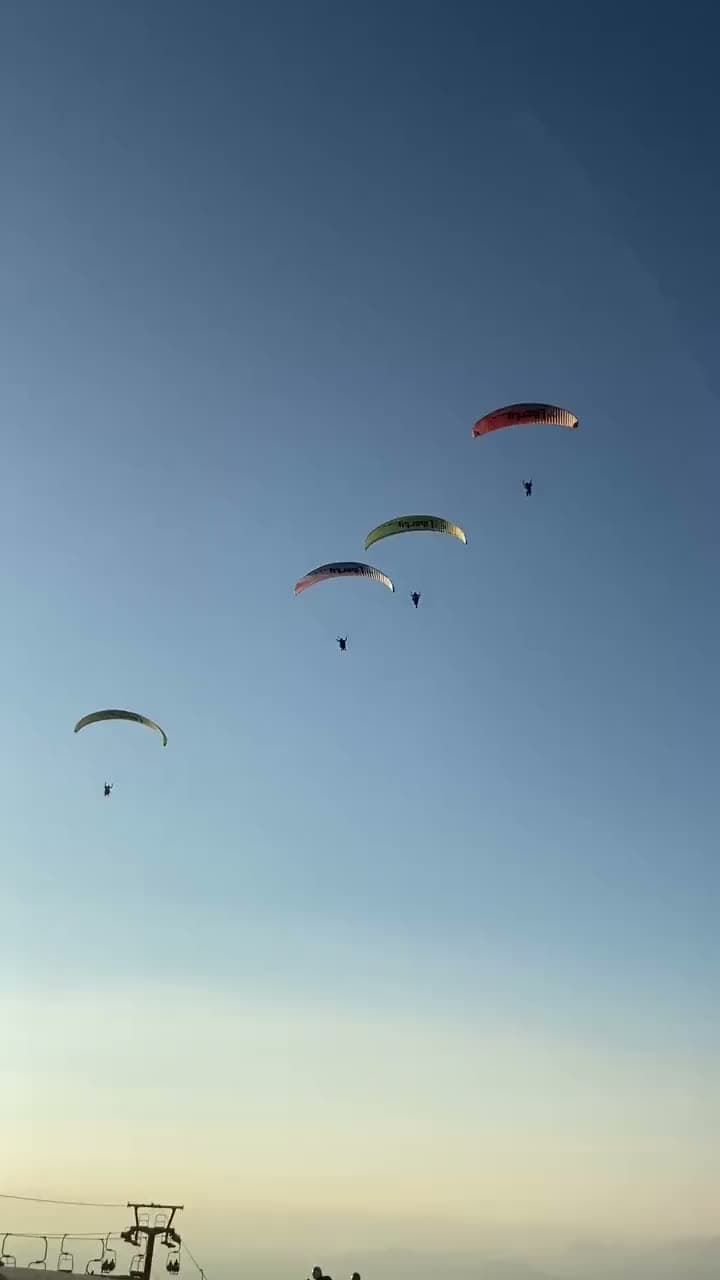 Babadağ kalkış pistinden havalanan kanatlar